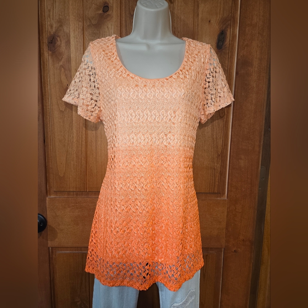 Notations Peach to Orange Ombre Crochet Short Sleeve‎ Top